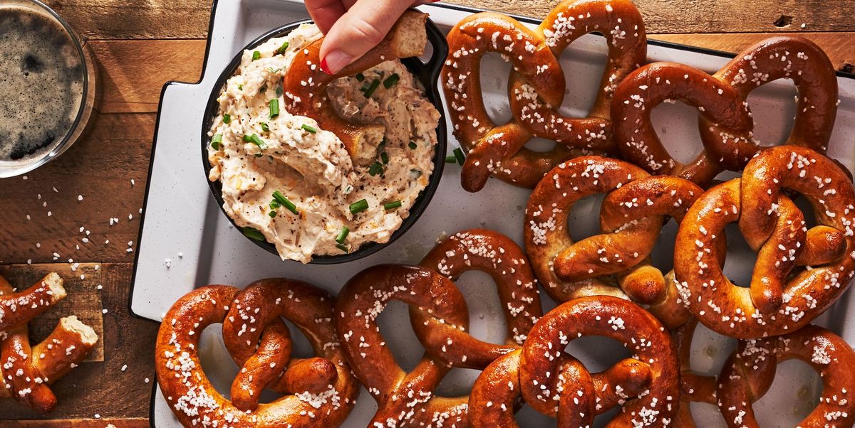 15 Evening Snacks That Pair Perfectly with Your Brew!